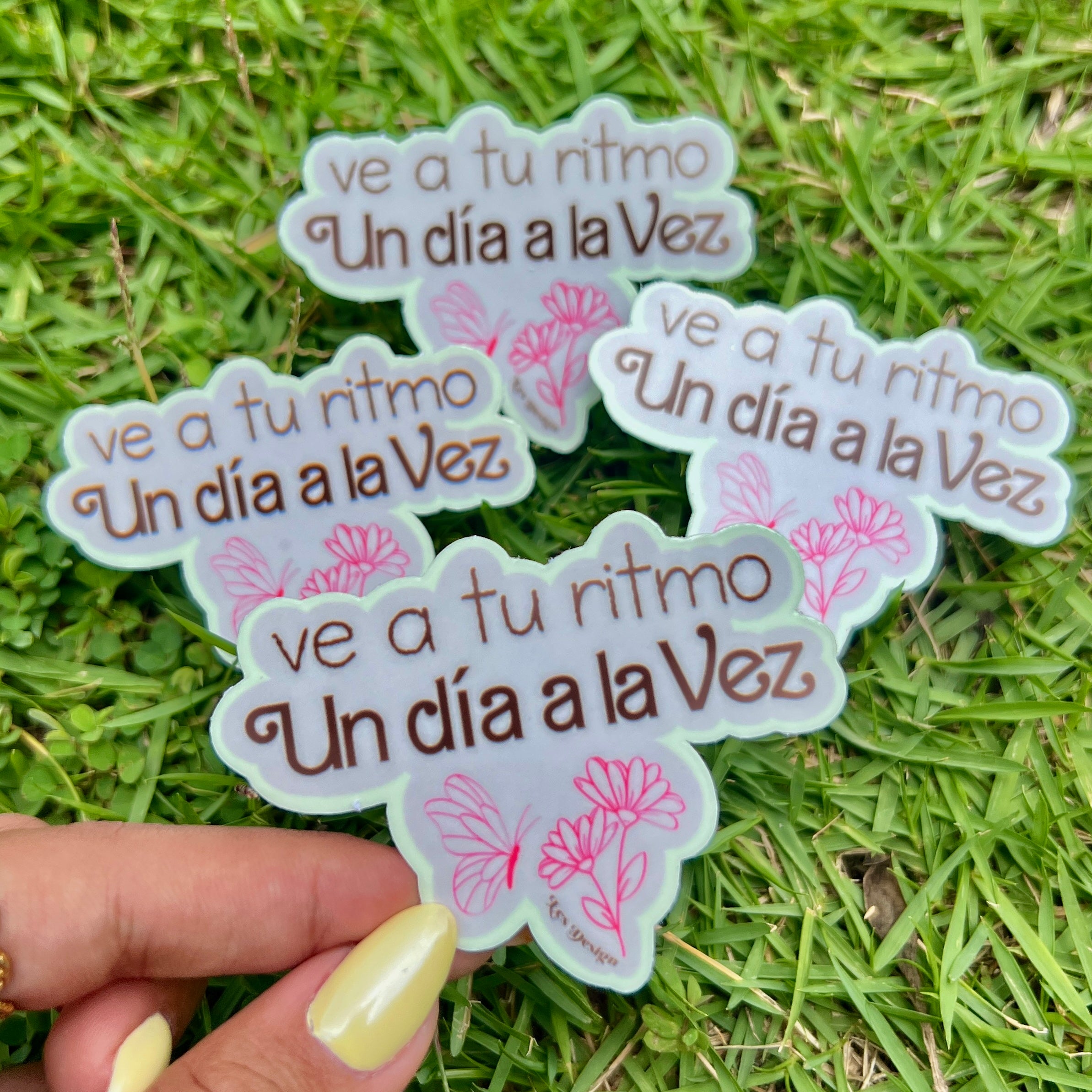 Ve a tu ritmo un dia a la vez | Premium Sticker